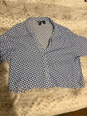 Roxy Blue and White Floral-Check Cropped Button Shirt